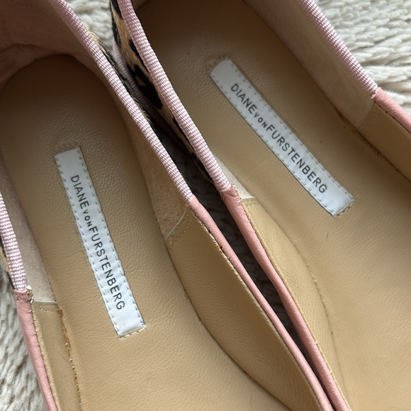 Diane Von Furstenberg Pink Leopard Print Botswana Flats size 8.5 - Picture 2 of 7